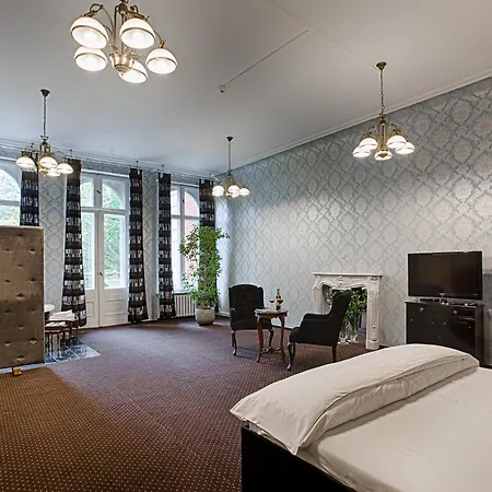 Matejki 8 Aparthotel 4*