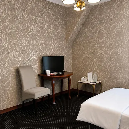 Aparthotel Matejki 8 4*